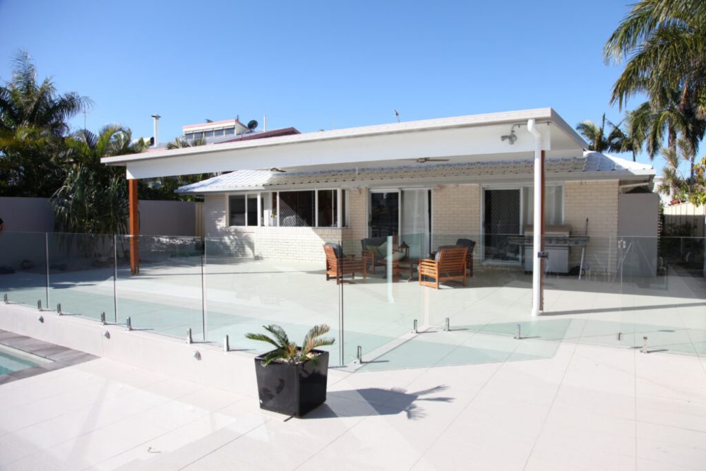 Fly-over patio in Queensland with high-performance insulation