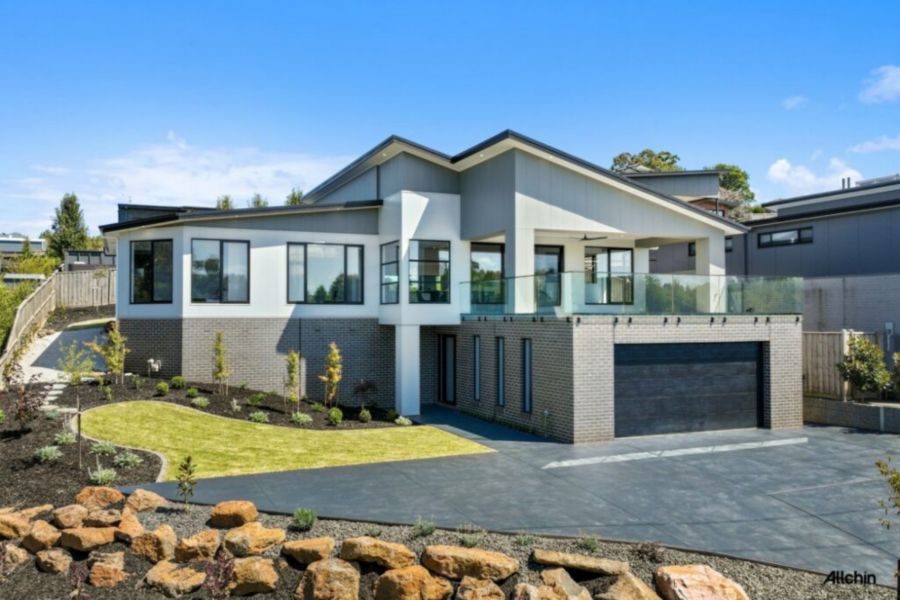 7 Mills Road Warragul building in Queensland with insulated panels
